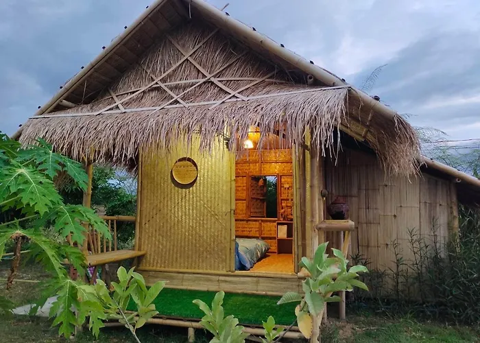 บ้านสวนกางโต้ง Ban Suan Kang Tong