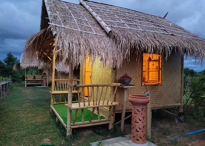 บ้านสวนกางโต้ง Ban Suan Kang Tong
